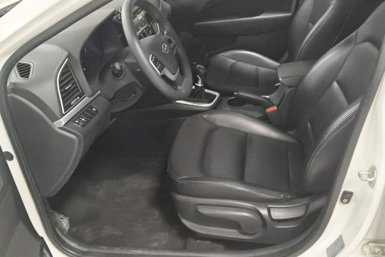 Used Hyundai Elantra (6th Generation / Lingdong) 2016 1.6L Manual ZhiXuan · Dynamic Model Left Front Seat