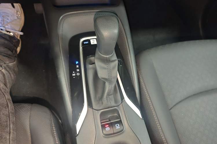 Used Toyota Allion 2021 2.0L Deluxe Edition Gear Lever