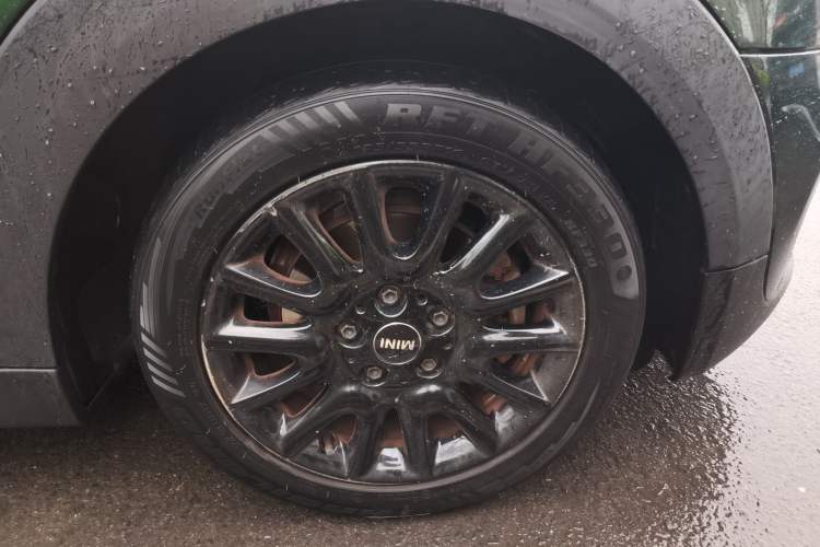 Used MINI 2015 1.5T COOPER Fun Five-Door Edition Right Front Wheel Hub