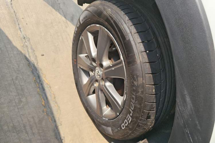 Used Toyota Verso 2015 180E CVT Crossover Edition
