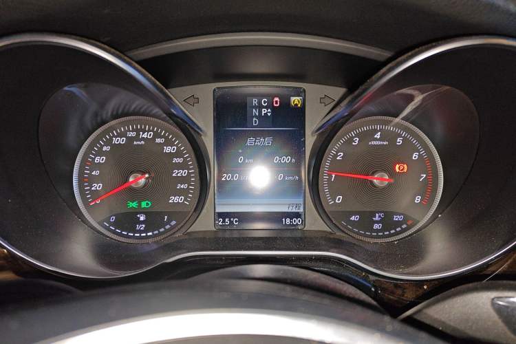 Used Xinkai V-Class 2017 Zhunyue V 260 L High-Roof Model Instrument Cluster