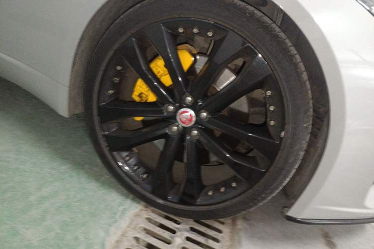 Used Jaguar F-TYPE 2019 2.0T Hardtop Version