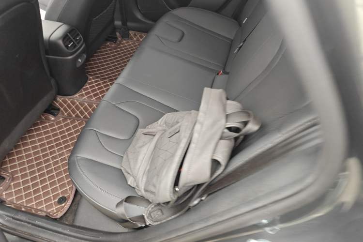 Used Hyundai Elantra 2023 1.5L CVT LUX Prestige Edition
