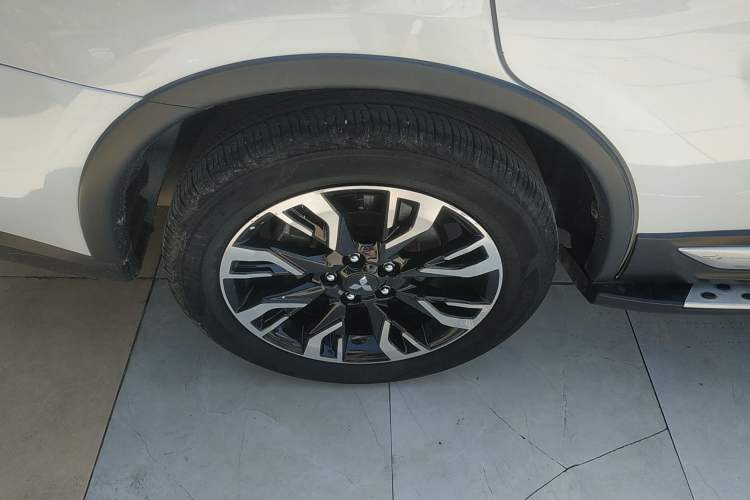 Used Mitsubishi Outlander 2019 2.0L Two-Wheel Drive Comfort Edition 5 Seats China V Standard
