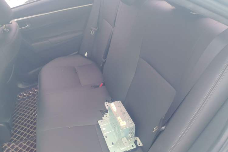 Used Toyota Corolla 2017 Revised Dual-Engine 1.8L E-CVT Leading Edition Left Rear Seat