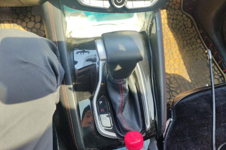 Used Brilliance V3 2017 1.5L Automatic Smart Version Gear Lever