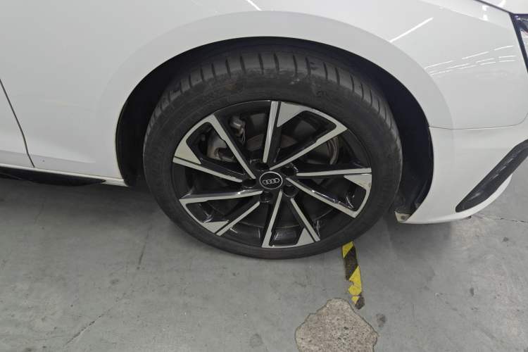 Used Audi A4L 2023 40 TFSI Fashion Dynamic Model