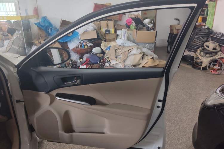 Used Toyota Camry 2012 Luxurious Edition 2.5HG Zunrui
