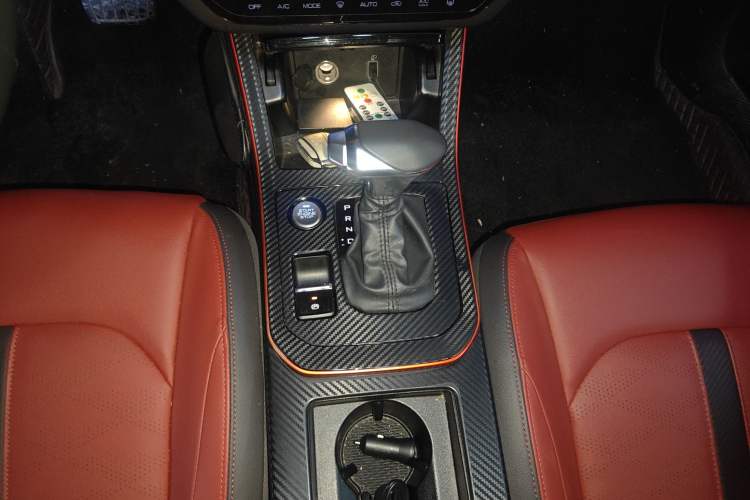 Used Dongfeng Aeolus Yixuan 2021 230T Automatic Dream-Chasing Rider Edition Gear Lever