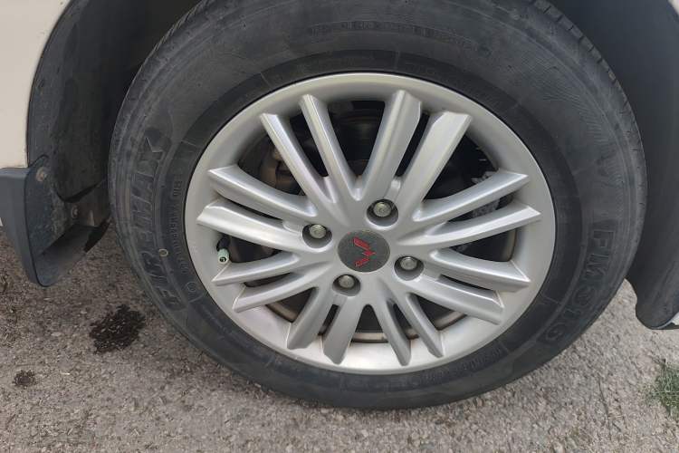 Used Wuling Hongguang 2015 1.5L S1 Standard China V-Emission Standards
