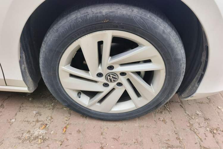 Used Volkswagen Lamando 2022 Lingdu L 280TSI DSG Spicy Edition Right Front Wheel Hub