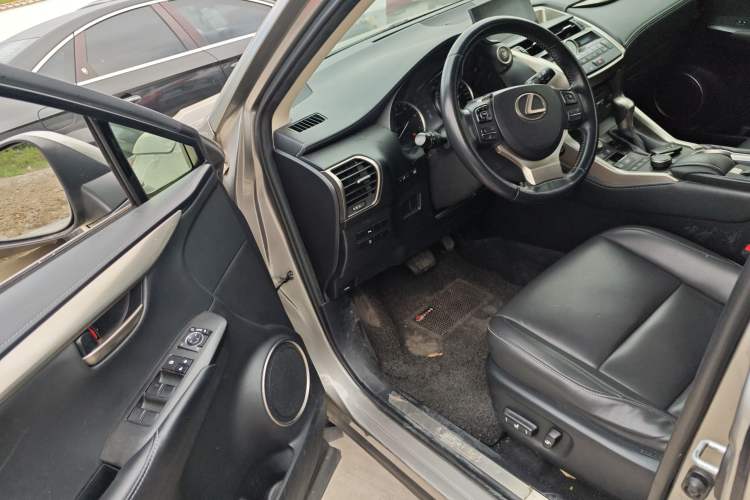 Used Lexus NX 2015 200T All-Wheel-Drive Fēngshàng Edition Driver Seat