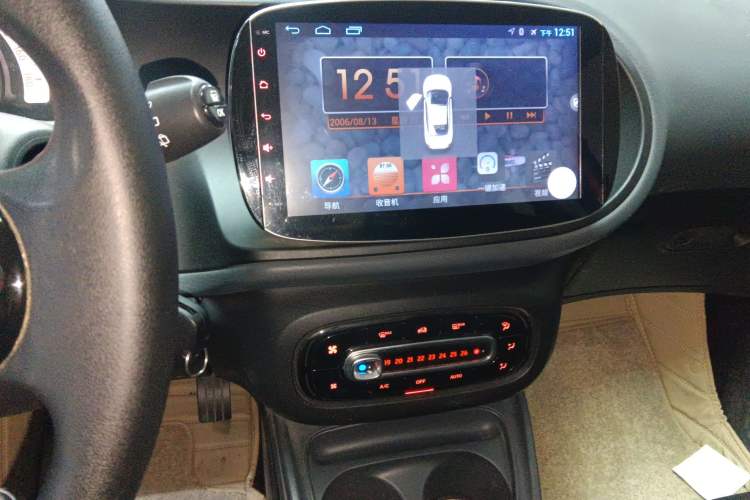 Used smart forfour 2016 1.0L 52 kW Dynamic Edition
