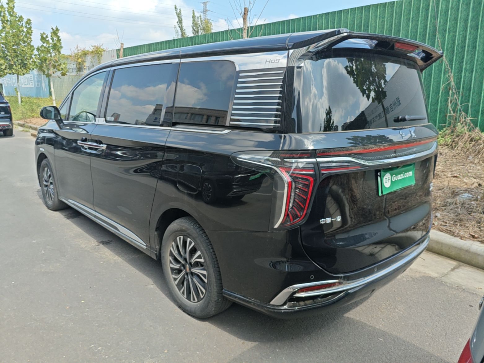 Hongqi HQ9 PHEV 2024 2.0T Four-Wheel Drive Business Edition — снимка 4