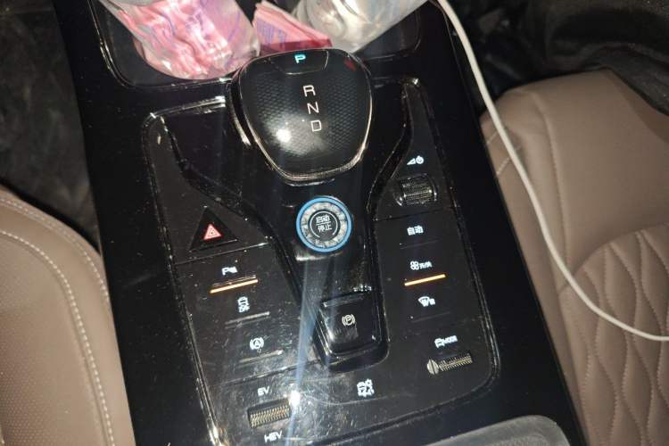 Used BYD Han 2022 DM-i 121KM Prestige Model

