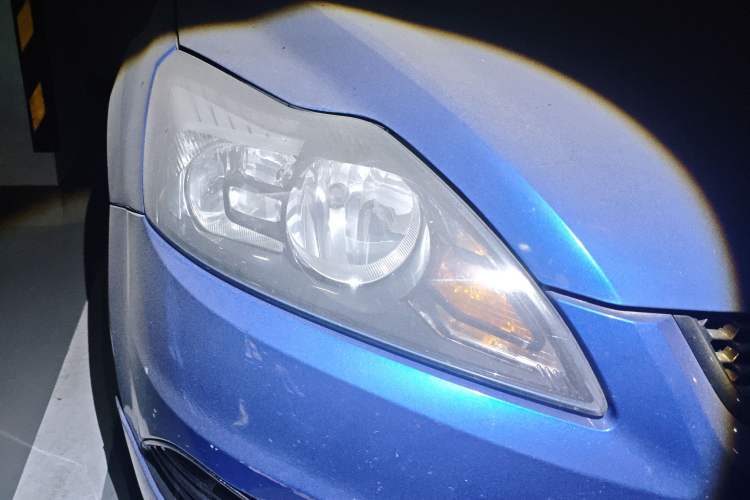 Used Ford Focus 2013 Hatchback Classic 1.8L Automatic Fashion Edition
