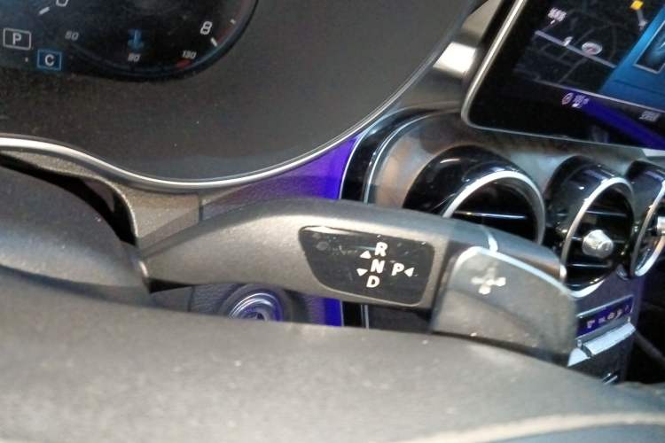 Used Mercedes-Benz C-Class 2020 Restyled C 200 L Fashion Edition Sport Version Gear Lever