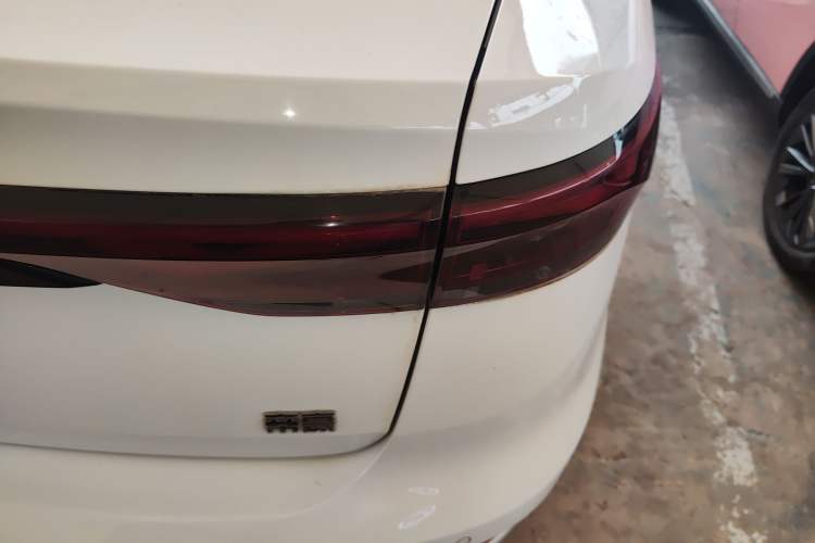 Used Geely Auto Emgrand 2022 4th Generation 1.5L CVT Luxury Model
