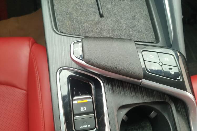 Used CHANGAN UNI-T 2020 1.5T Flagship Version Gear Lever