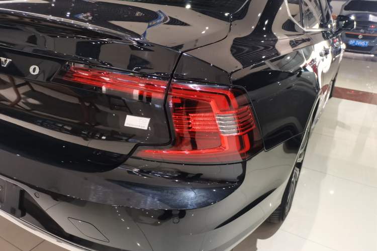 Used Volvo S90 New Energy 2021 T8 eDrive Hybrid Zhiyi Luxury Edition