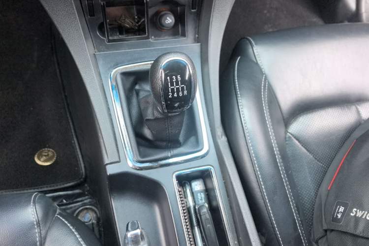 Used Geely Auto Emgrand 2017 Sedan Million Edition 1.3T Manual Top-Grade Version
