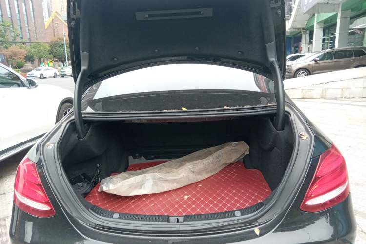 Used Mercedes-Benz E-Class 2017 E 200 Sport 4MATIC
