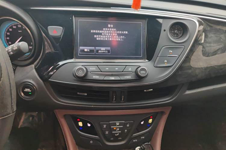 Used Buick Envision 2016 20T Two-Wheel Drive Leading Version Audio And AC Panel