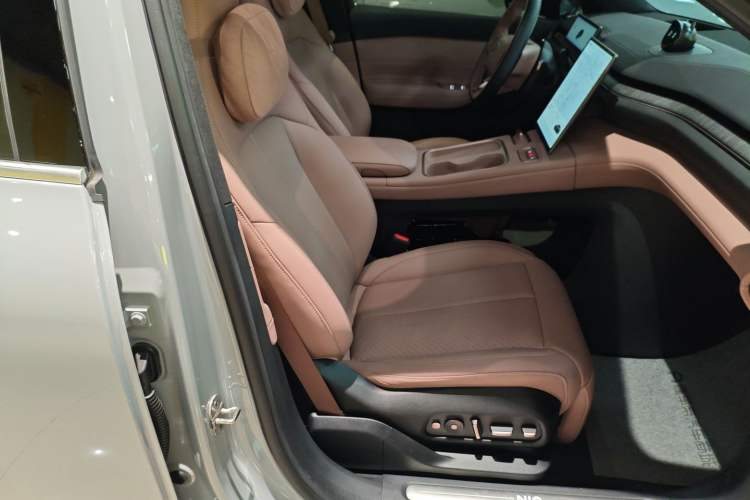 Used Nio EC6 2023 75 kWh