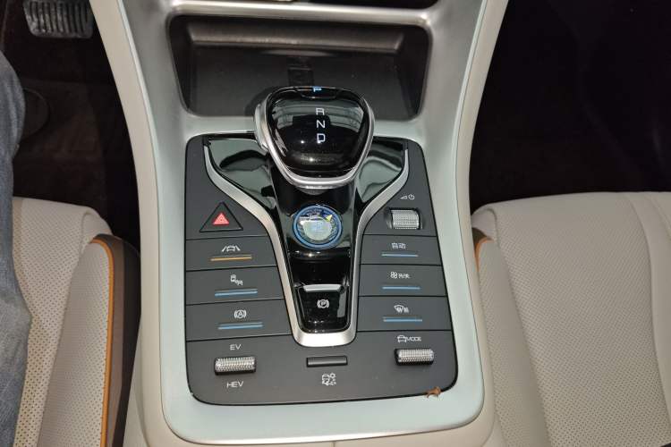 Used BYD Song Pro New Energy 2022 DM-i 110km Flagship Pro Model Gear Lever