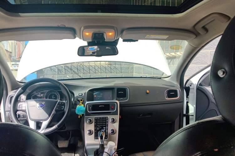 Used Volvo S60 2018 S60L T3 Smart Progress Edition
