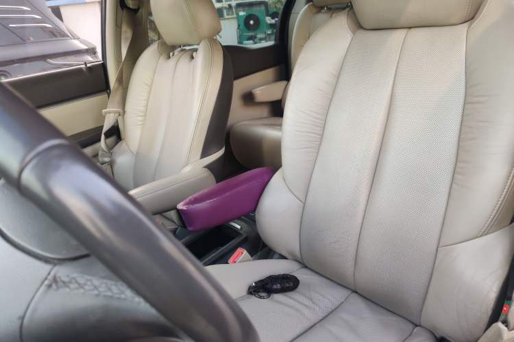 Used Buick GL8 2011 3.0L XT Luxury Business Flagship Edition Left Front Seat