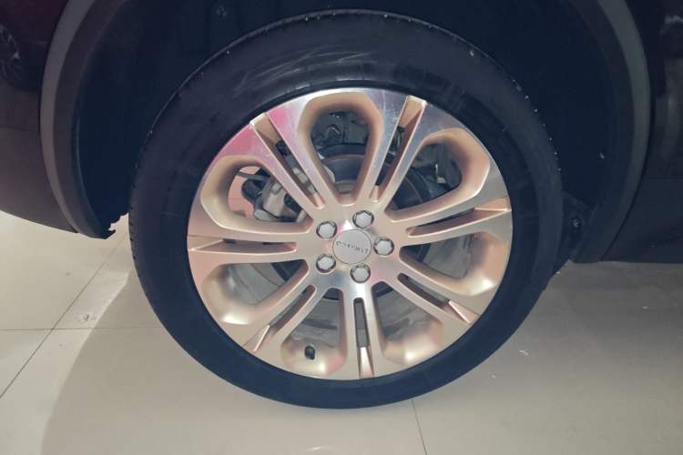 Used Lynk & Co 01 2017 2.0T Two-Wheel Drive Pro Edition Right Rear Wheel Hub