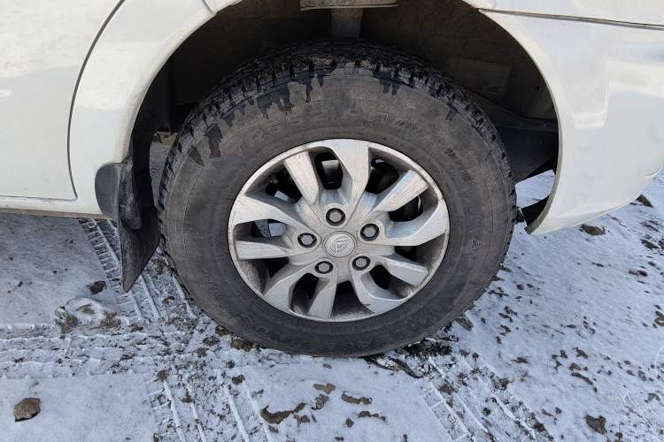 Used SAIC MAXUS Xintu V80 2021 2.0T Manual Classic Aoyuntong Short Wheelbase Mid-Height 7/8/9-Seater