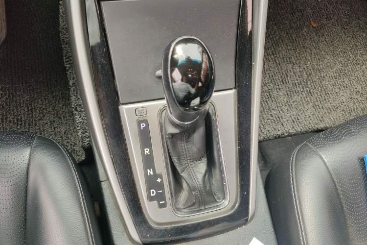 Used Hyundai Elantra (5th Generation / Langdong) 2012 1.6L Automatic Prestige Model
