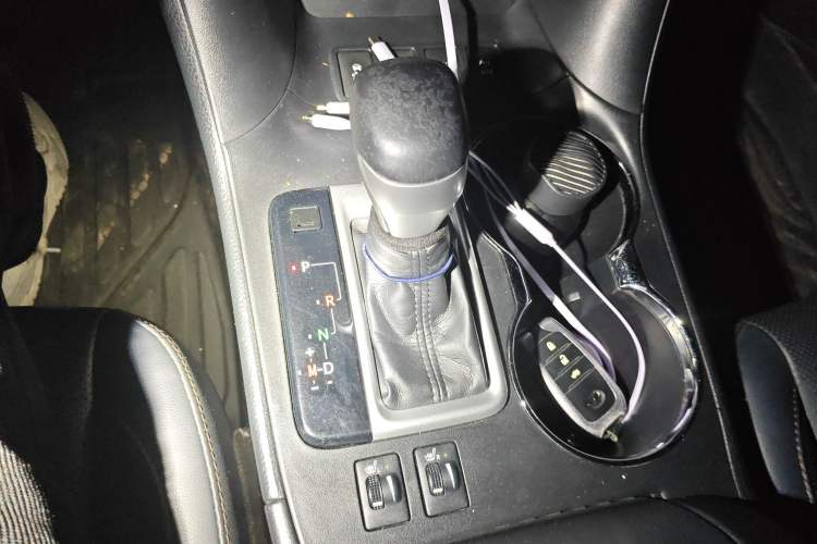 Used Toyota Highlander 2018 2.0T Four-Wheel Drive Luxury Version 7 Seats China VI Standard