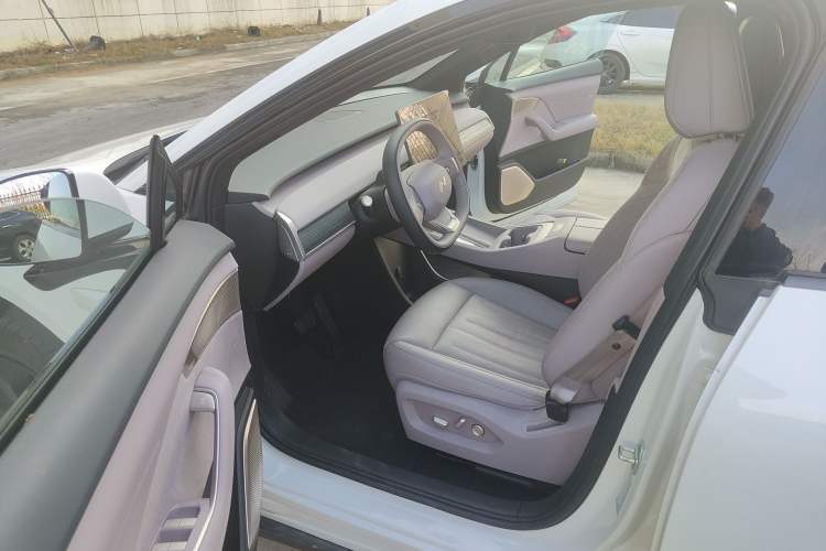 Used ONVO L60 2025 Model—60 kWh Rear-Wheel-Drive Version