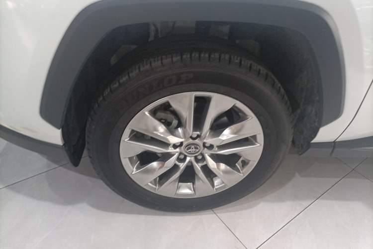 Used Toyota Wildlander 2024 2.0L CVT Two-Wheel Drive Leading Edition Exterior 4