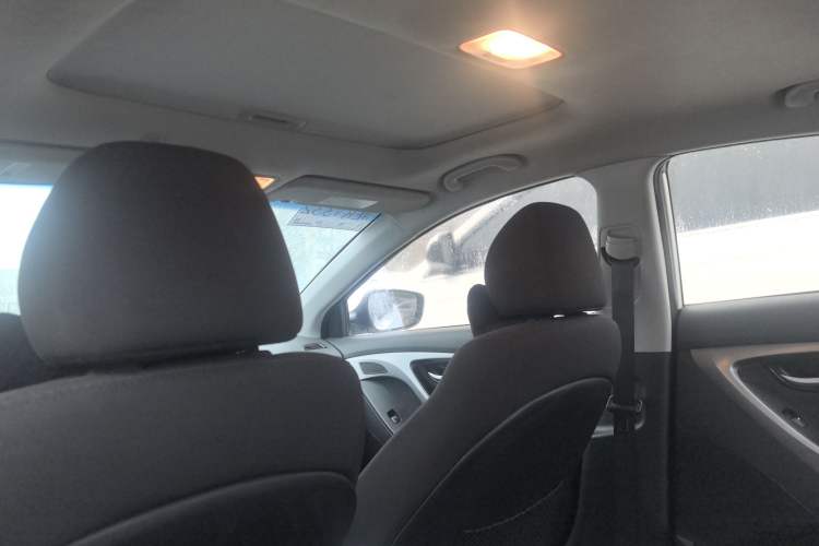 Used Hyundai Elantra (5th Generation / Langdong) 2016 1.6L Manual Luxury Model