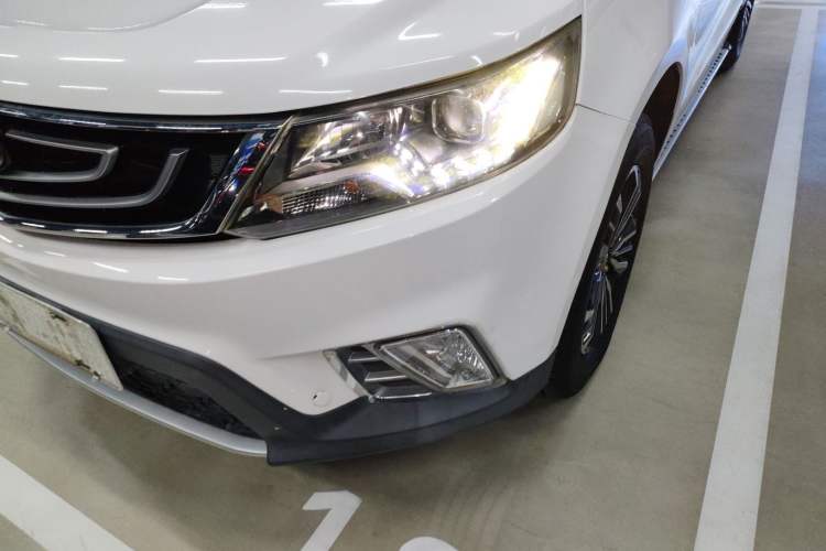 Used Geely Auto Vision X6 2016 1.8L Manual Luxury Model
