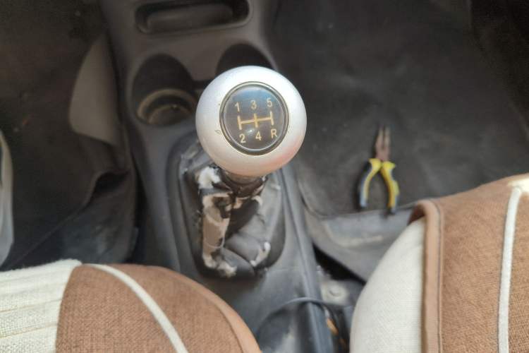 Used Baojun Lechi 2012 Revised Version 1.2L Manual Sporty Edition Dynamic Type
