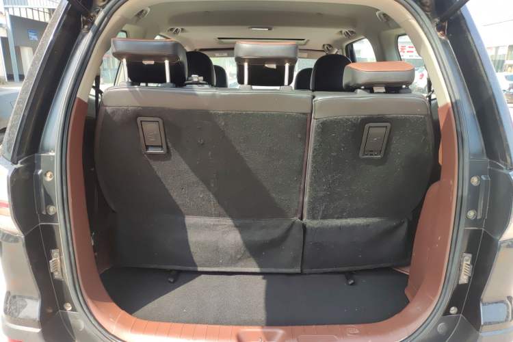 Used FORTHING SX6 2016 1.6L Manual Luxury Model
