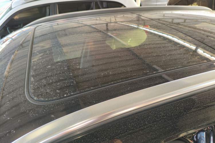 Used Hongqi HS5 2019 2.0T Smart Connect Flagship All-Wheel-Drive Version Roof