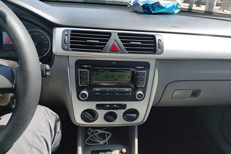 Used Volkswagen Bora 2011 1.6L Manual Fashion Edition
