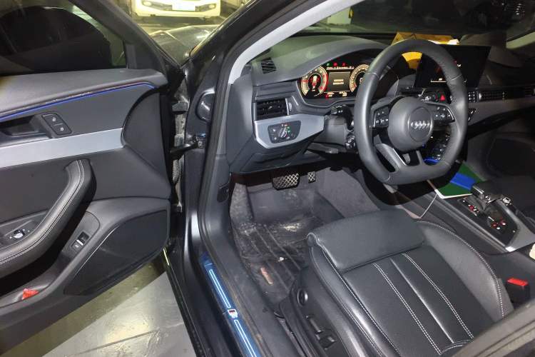 Used Audi A4L 2022 40 TFSI Luxury Dynamic Model
