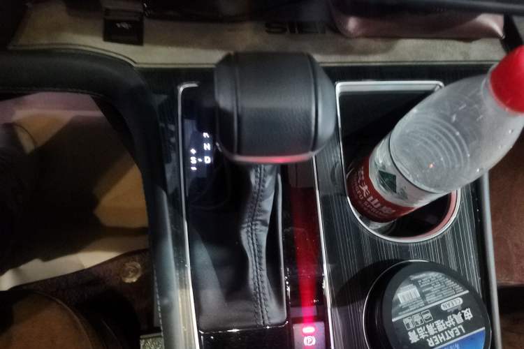 Used Toyota Sienna 2024 2.5L Hybrid Four-Wheel Drive Prestige Edition