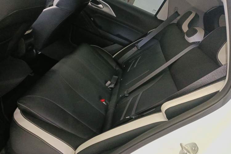 Used Geometry E Firefly 2023 320KM Cute & Handsome Tiger 5 Seats