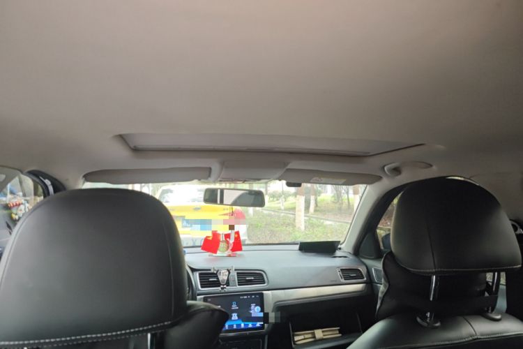 Used Volkswagen Lavida 2017 1.6L Automatic Comfort Edition
