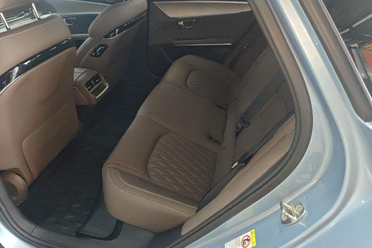 Used BYD Han 2023 EV Champion Edition 605KM Front-Drive Premium Model Left Rear Seat