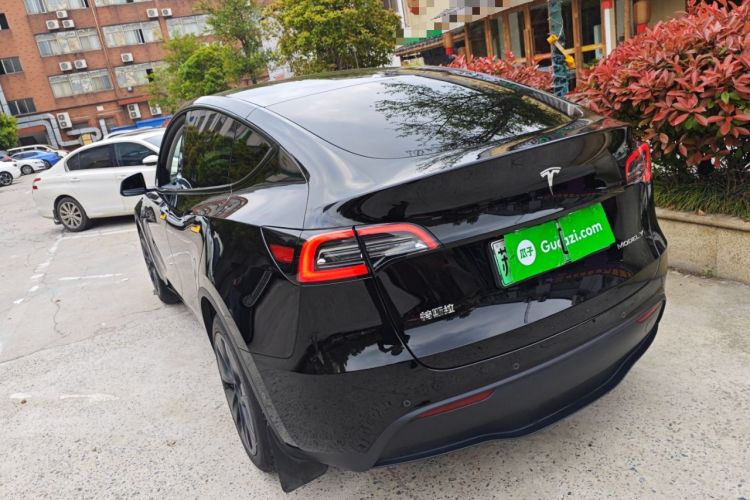 Used Tesla Model Y 2023 Rear-Wheel-Drive Version
