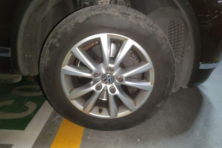 Used Volkswagen Touareg 
